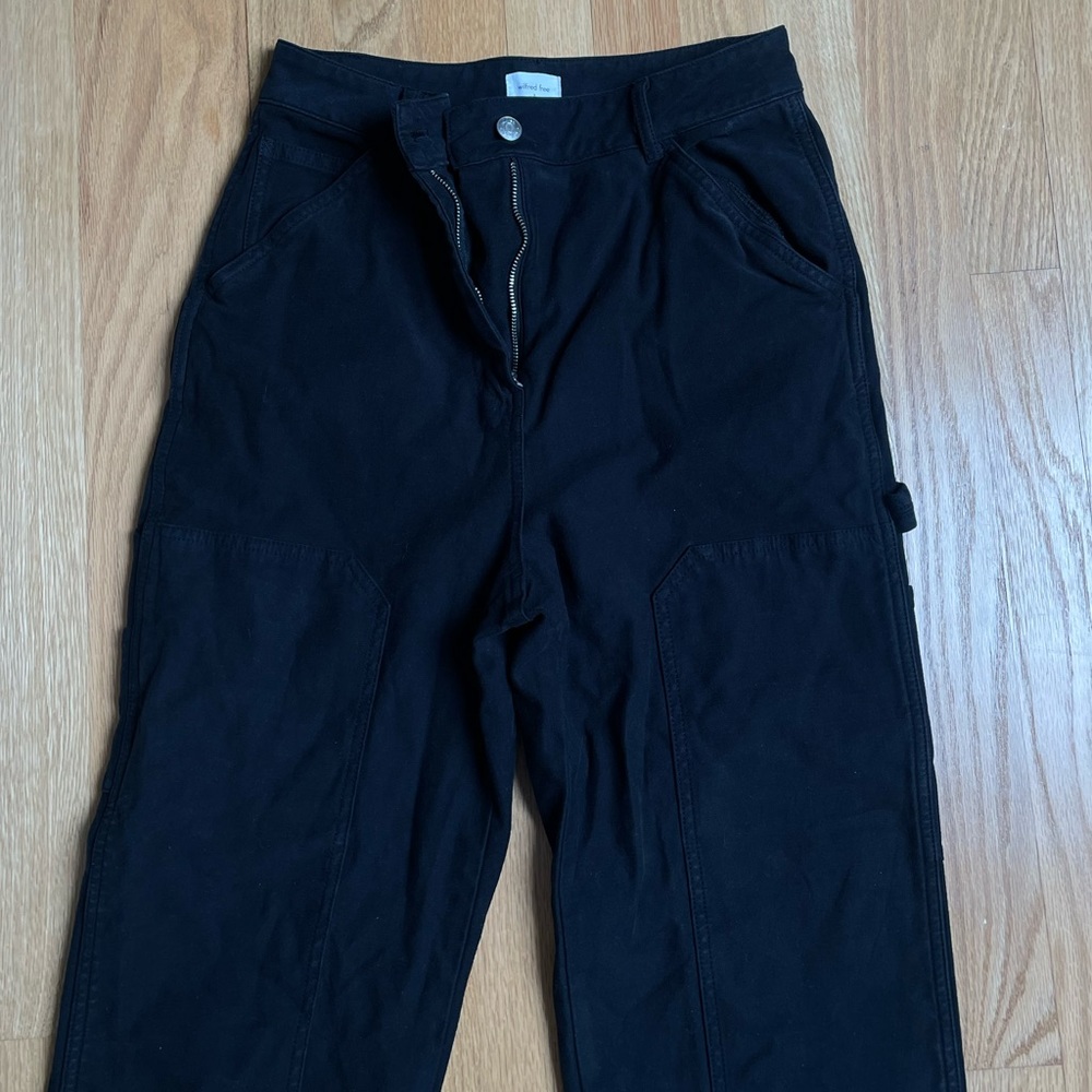 Aritzia Cargo pants 🖤